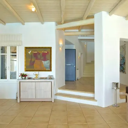 Lia Estate *