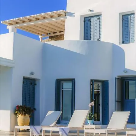 Lia Estate Villa *